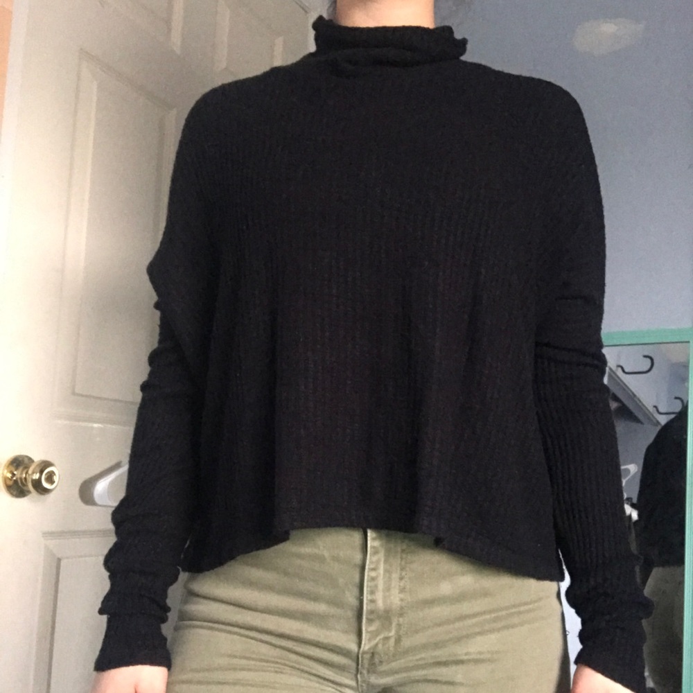 Black Loose Turtleneck